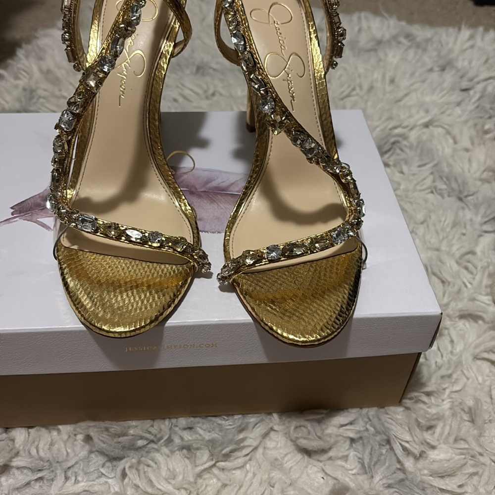 Jessica Simpson Jaycin metallic crystal embellishment strappy sandal Size 8M - Picture 6 of 17